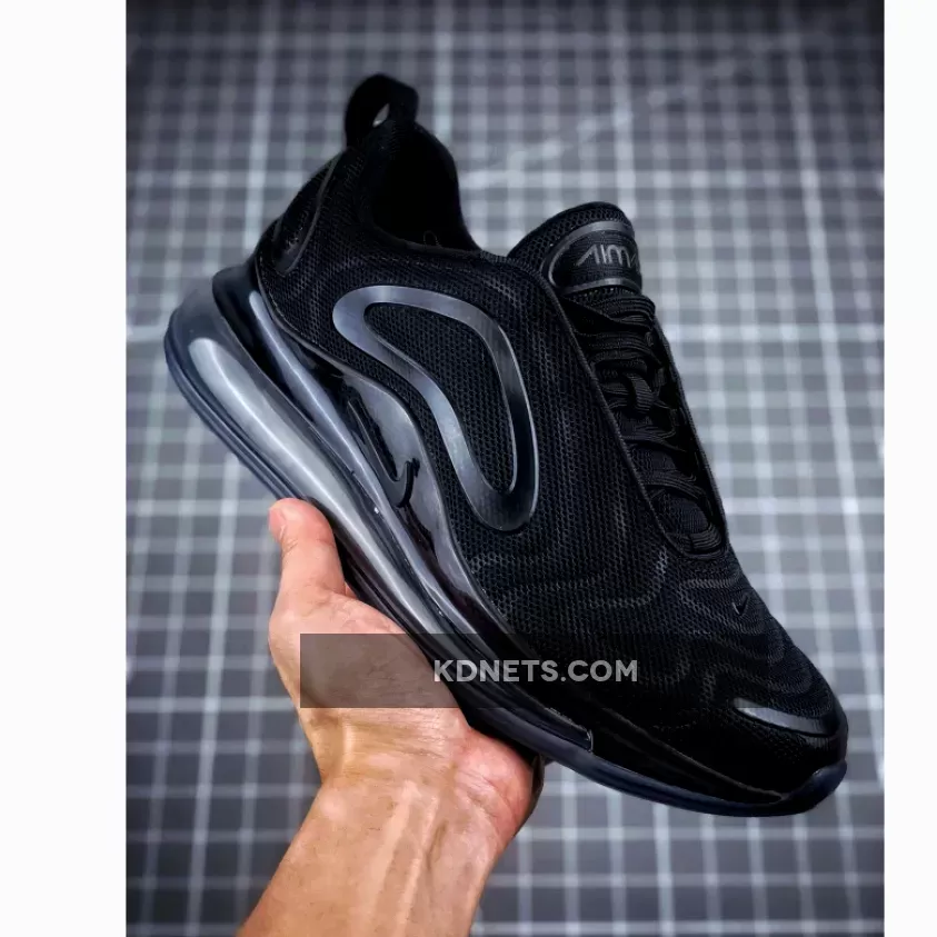 A02924 007 / Nike Air Max 720 'Triple Black' AO2924-007
