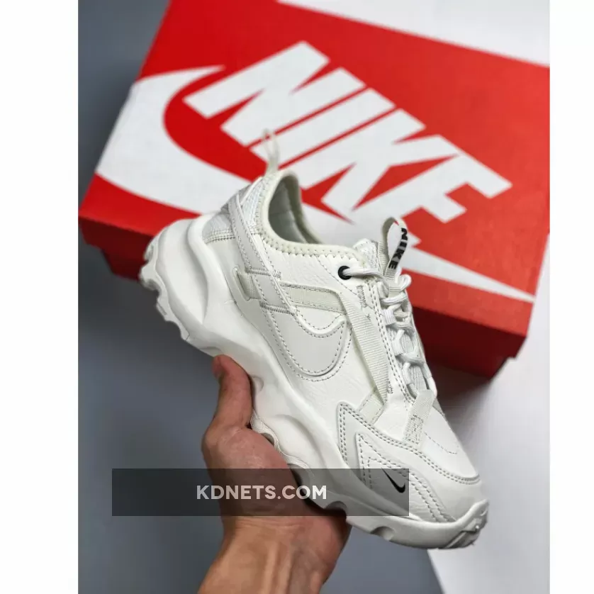 Nike TC 7900 Sail/Black DD9682-100 / Nike Tc 7900 Women's Shoes