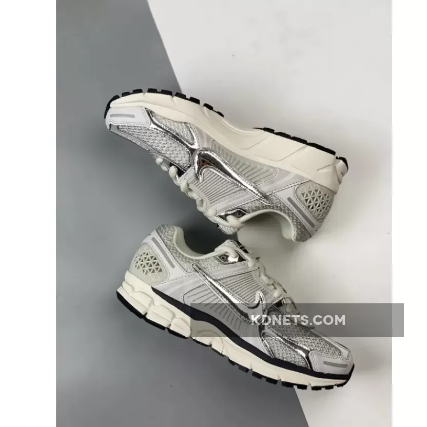 Nike Zoom Vomero 5 Photon Dust Chrome | vomero 5 chrome Nike Zoom Vomero 5 Photon Dust Chrome | vomero 5 chrome