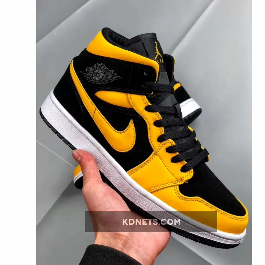 Jordan 1 Mid New Love Air Jordan 1 Mid 'Reverse New Love' 554724-071