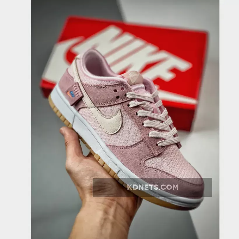 Nike Dunk Low Teddy Bear Light Soft Pink/Praline-White / nike dunks low light pink