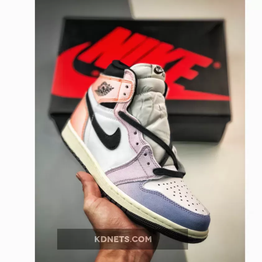 Air Jordan 1 High OG "Skyline" Vivid Orange/Black