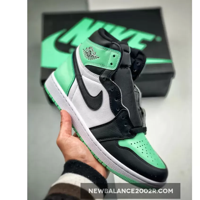Air Jordan 1 High OG White/Black-Green Glow