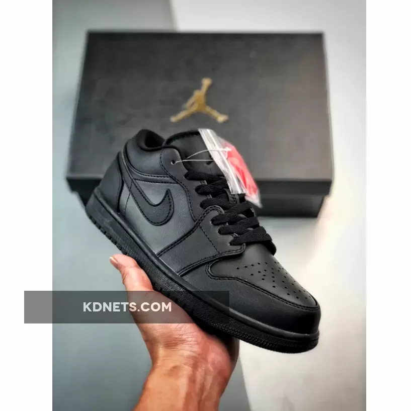 Air Jordan 1 Low Triple Black