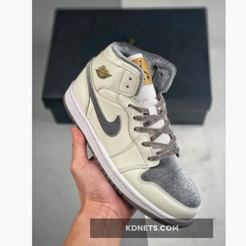 Air Jordan 1 Mid ‘Velvet Toe’ Sail/Grey