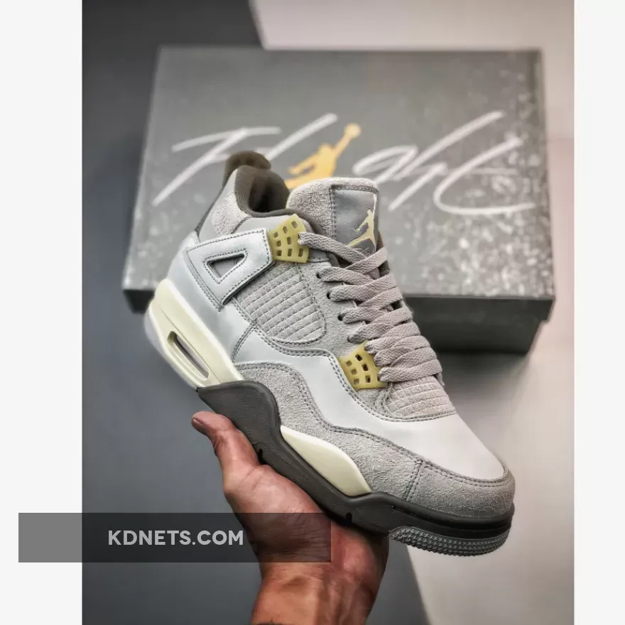 Air Jordan 4 SE Craft Photon Dust/Pale Vanilla-Grey Fog