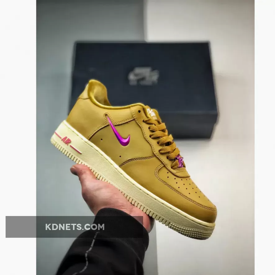 Nike Air Force 1 ’07 Just Do It ‘Bronzine’