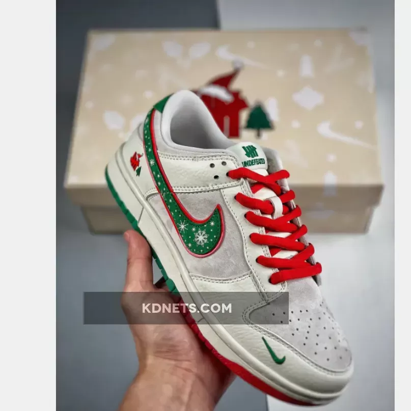 Nike Dunk Low ‘Christmas’ White Red Green