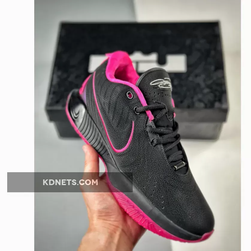 Nike LeBron 21 Black Pink
