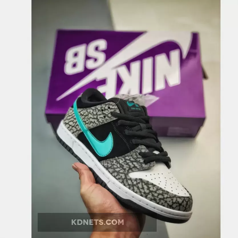 Nike SB Dunk Low "atmos Elephant"