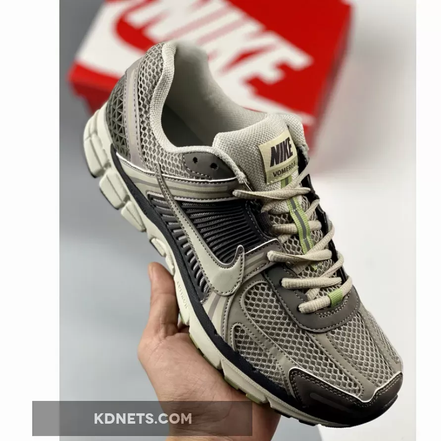 Nike Zoom Vomero 5 "Cobblestone"
