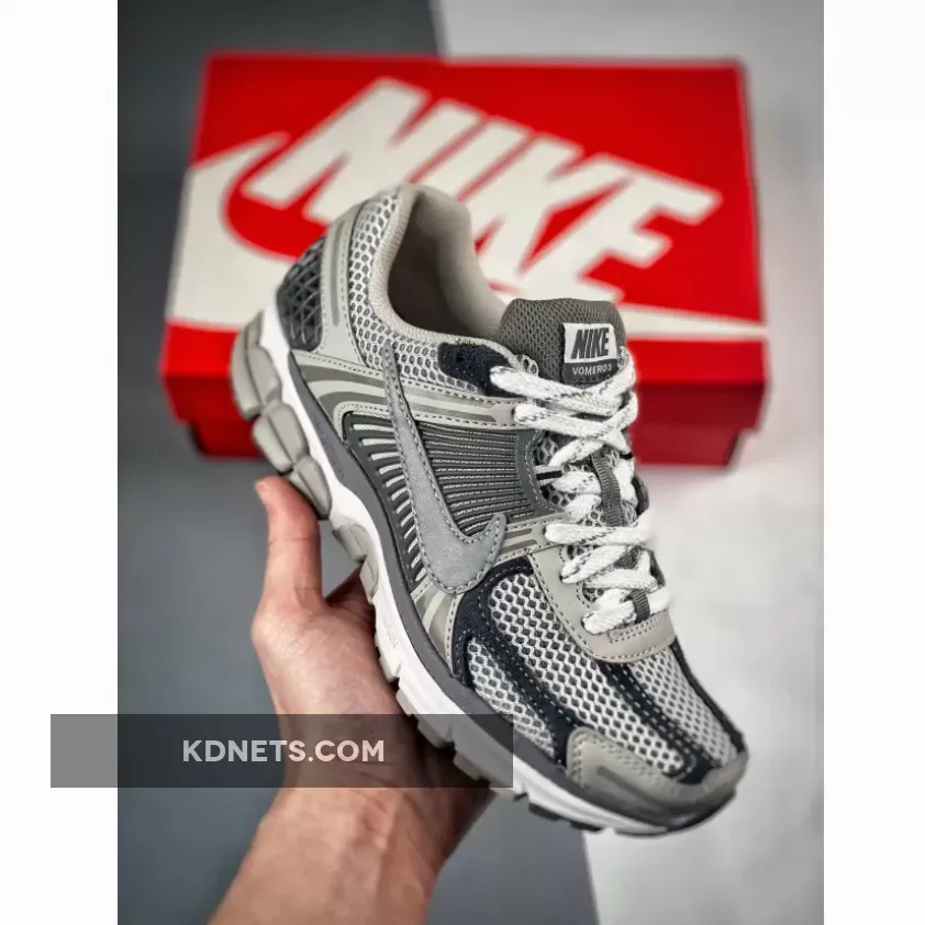 Nike Zoom Vomero 5 Grey Beige