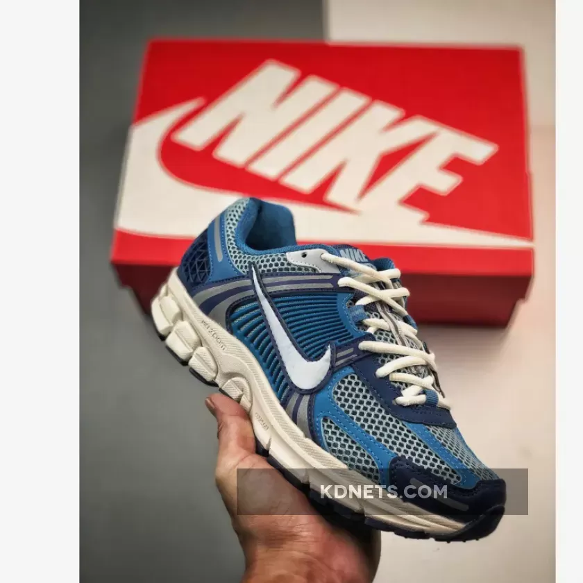 Nike Zoom Vomero 5 Worn Blue/Football Grey