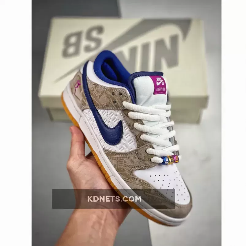 Rayssa Leal x Nike SB Dunk Low Pure Platinum/Vivid Purple-Gum