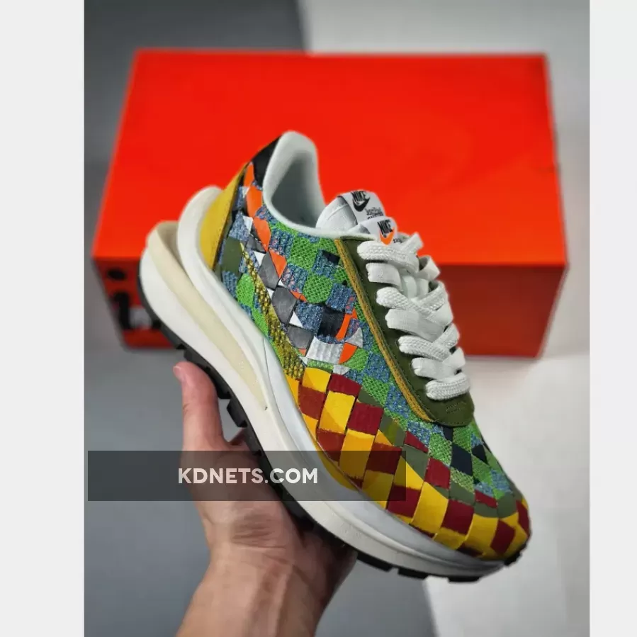 Sacai x Nike LDVaporwaffle Mix Low green gusto/safety orange-sail